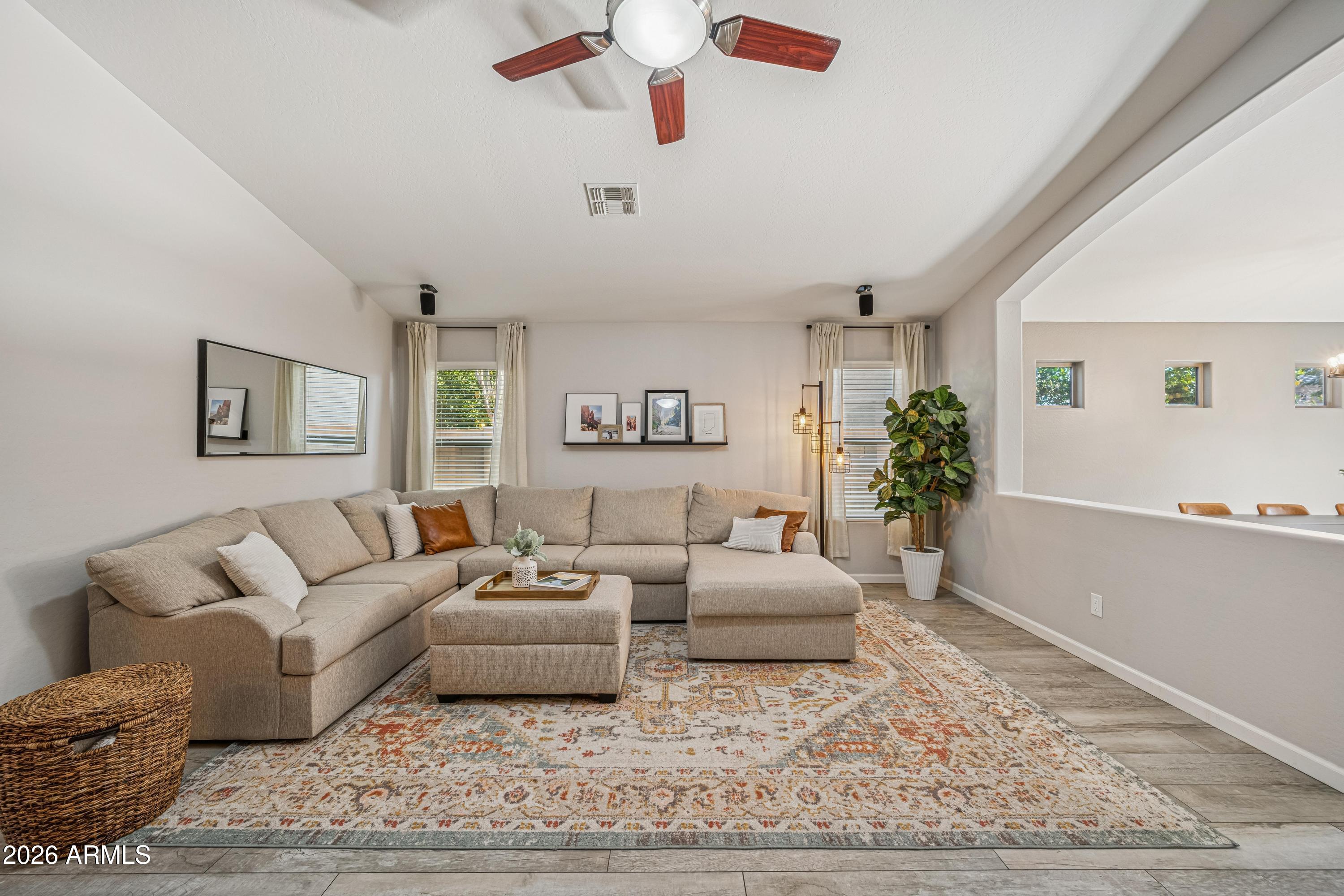 2631 East Ridge Creek Road Phoenix, AZ 85024 - Photo 5 of 35 I2026011401 - HDR-30