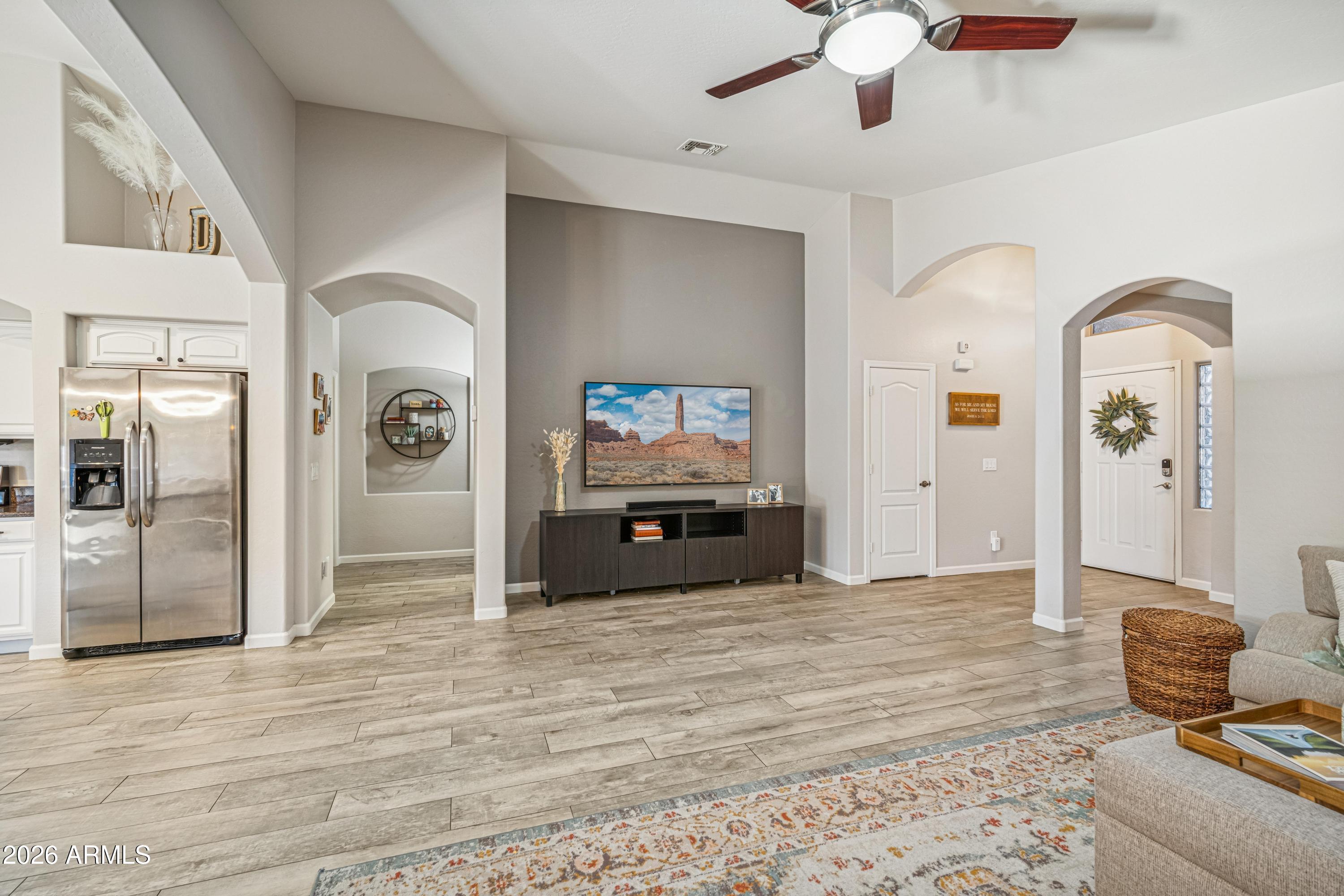 2631 East Ridge Creek Road Phoenix, AZ 85024 - Photo 6 of 35 I2026011401 - HDR-15