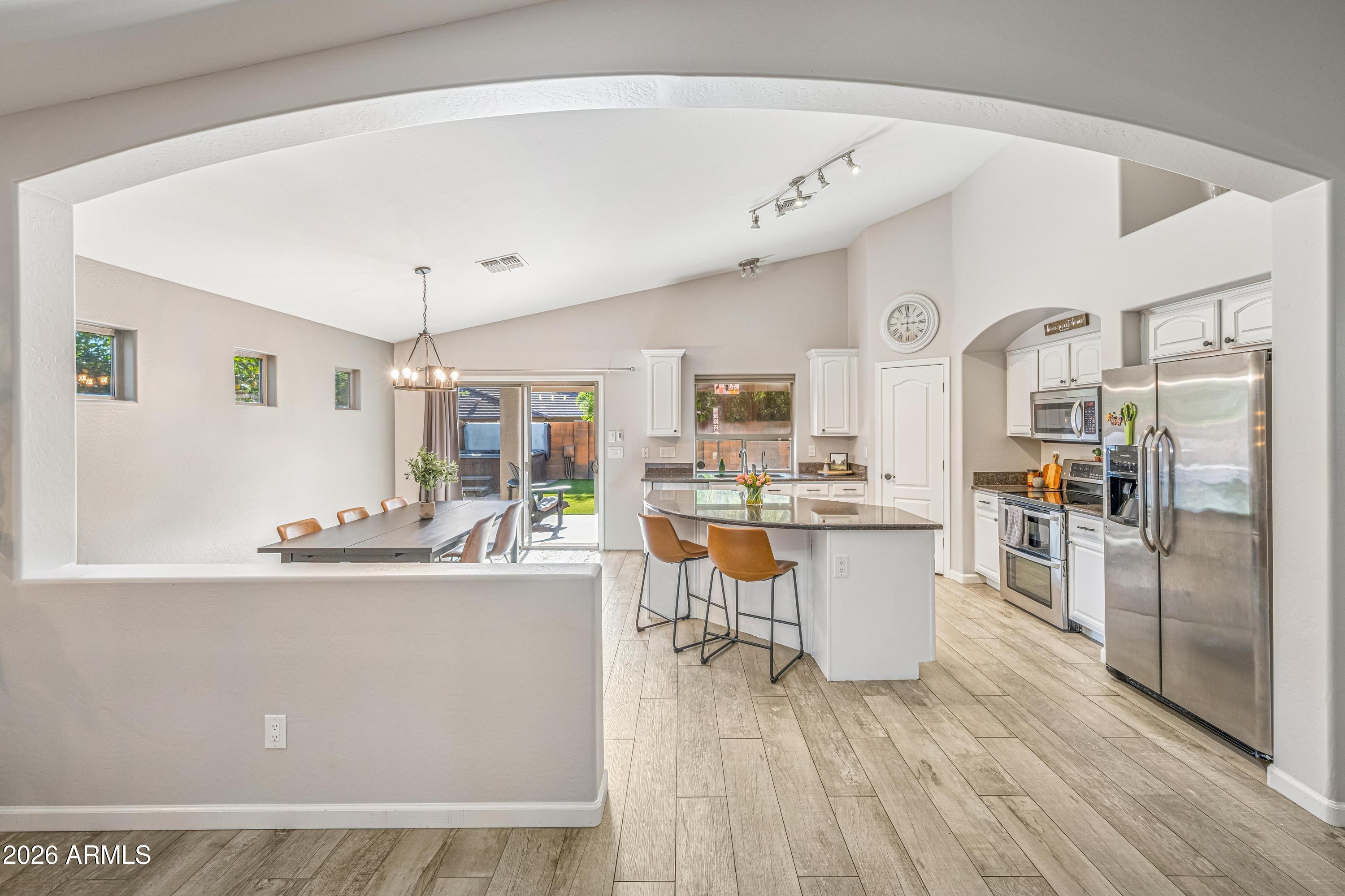 2631 East Ridge Creek Road Phoenix, AZ 85024 - Photo 7 of 35 I2026011401 - HDR-14