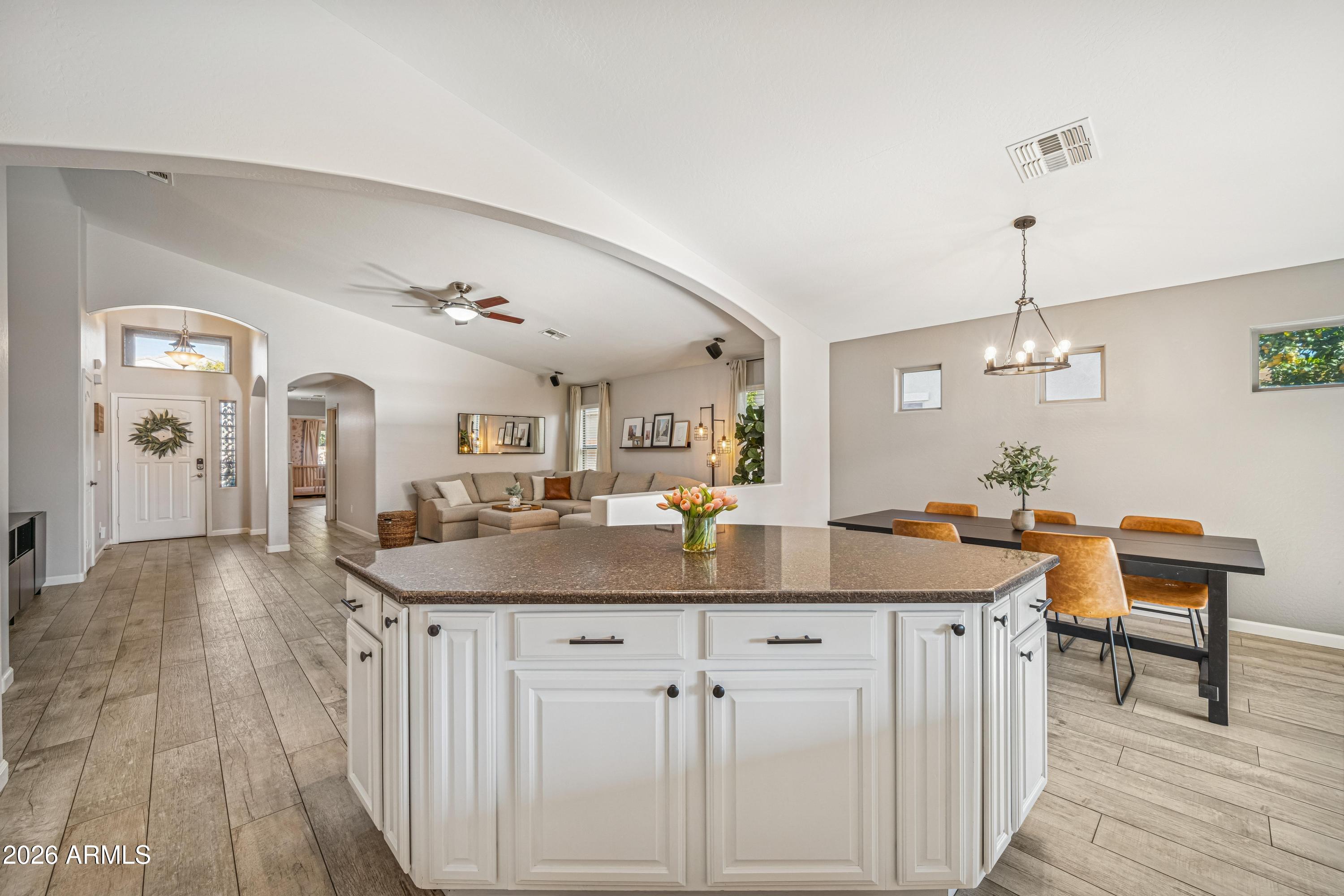 2631 East Ridge Creek Road Phoenix, AZ 85024 - Photo 9 of 35 I2026011401 - HDR-17