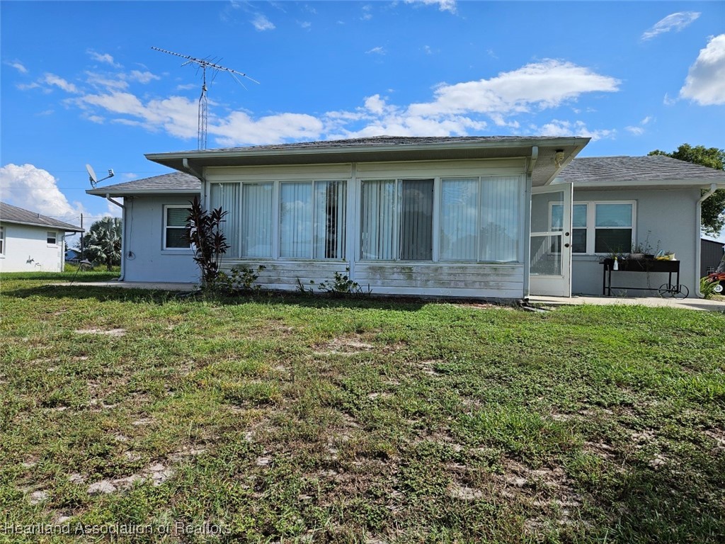 126 Citrus Road Northeast Lake Placid, FL 33852 - Photo 6 of 20