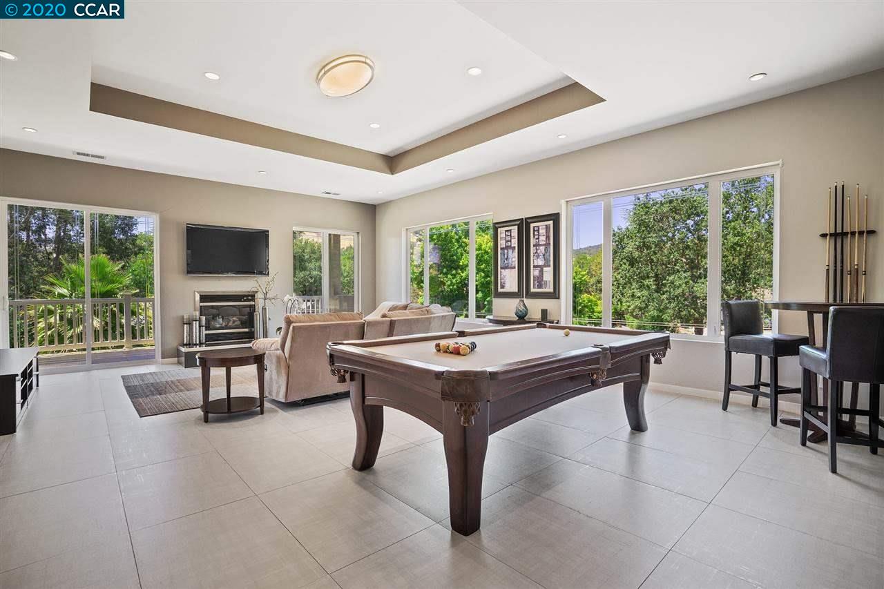 3131 Gloria Terrace Lafayette, CA 94549 - Photo 4 of 37