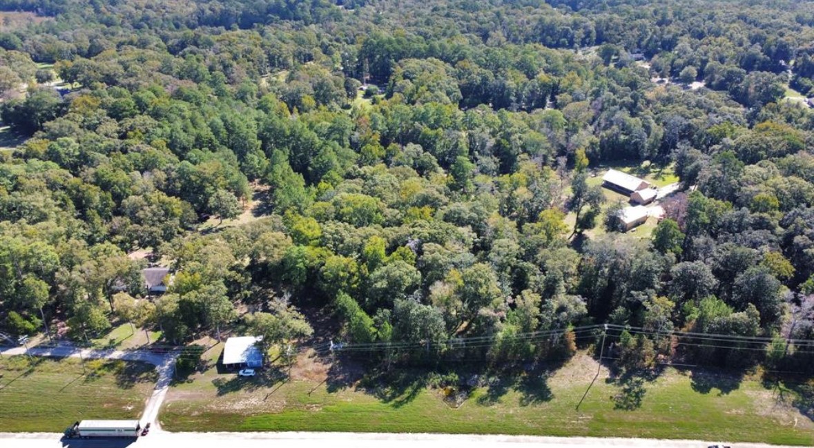 111 Cronin Road Shepherd, TX 77371 - Photo 4 of 16