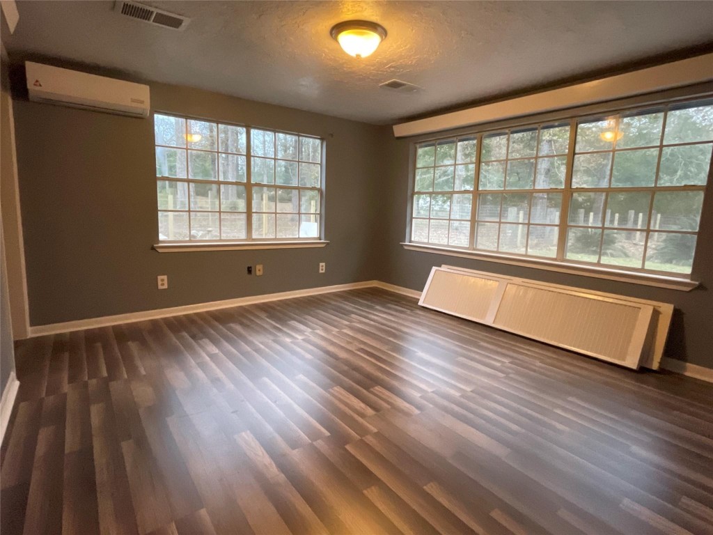 111 Cronin Road Shepherd, TX 77371 - Photo 10 of 16