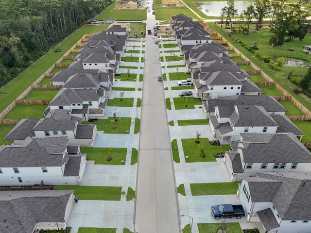 $372,270 | 6507 Cypress Lndg Lane, Humble, TX 77338