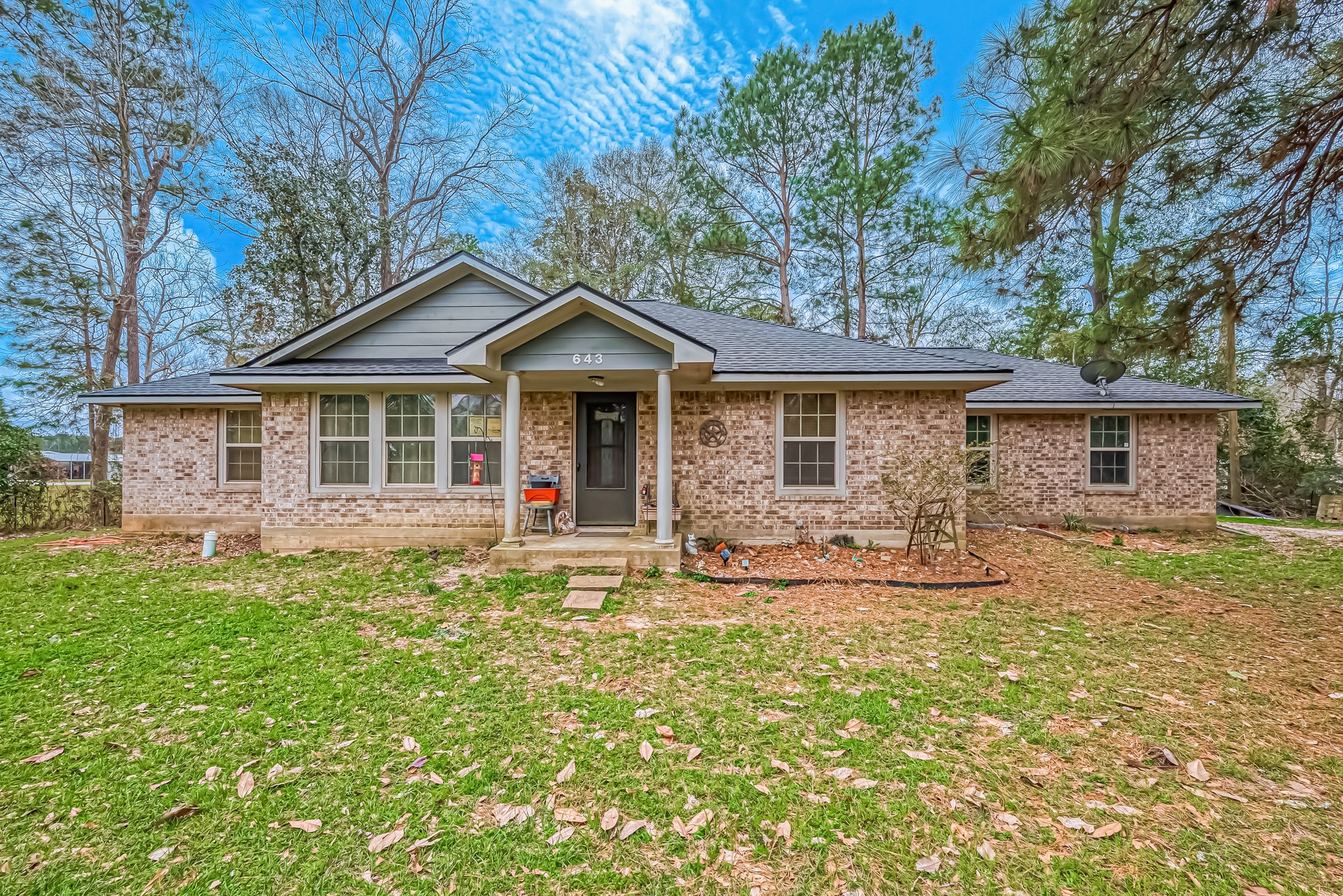 643 County Road 3706A Splendora, TX 77372 - Photo 2 of 28