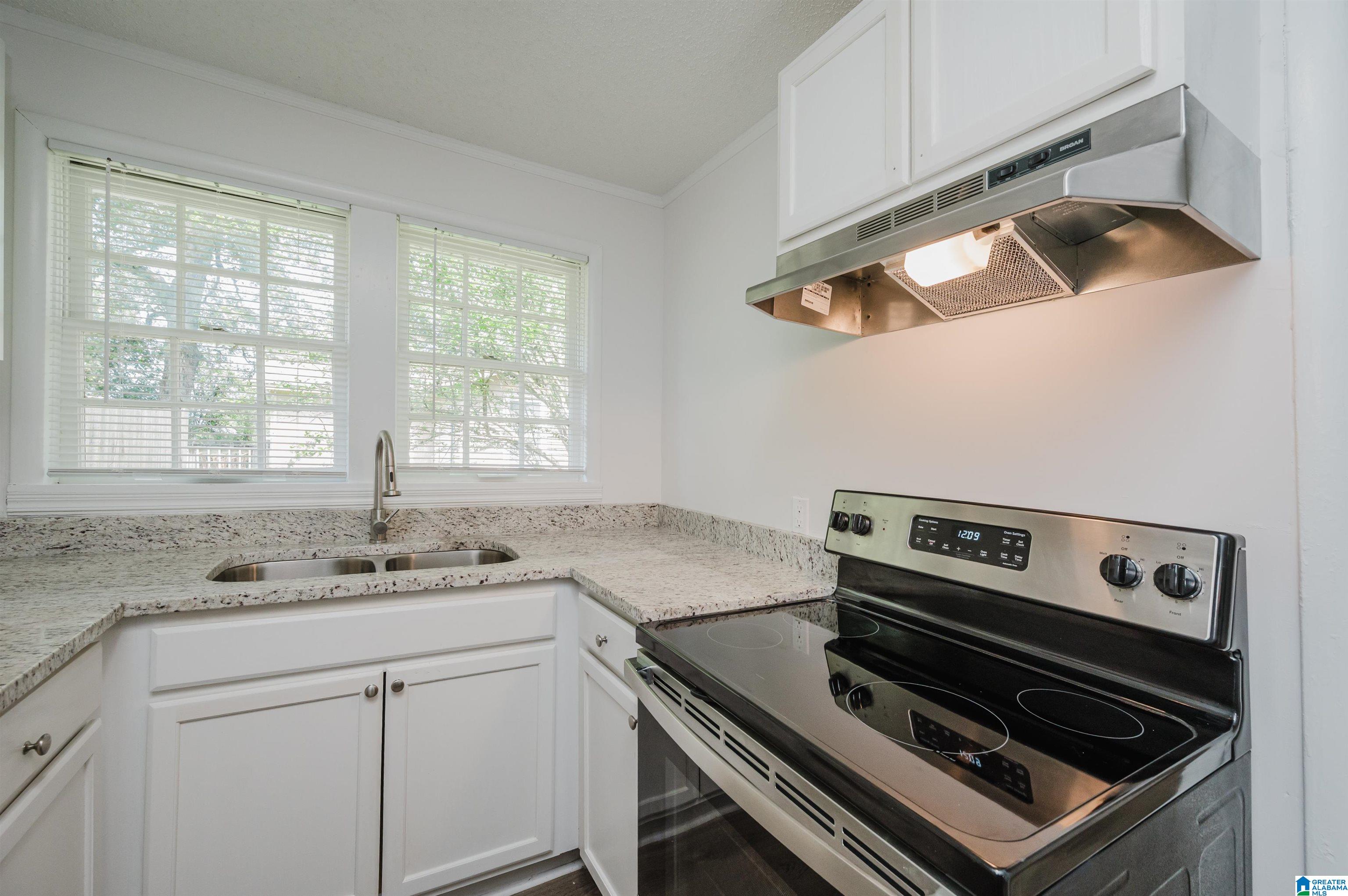 8441 Thomas Avenue Leeds, AL 35094 - Photo 22 of 37