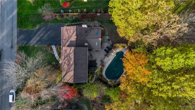 $579,900 | 8240 Clarherst Drive, Clarence, NY 14051