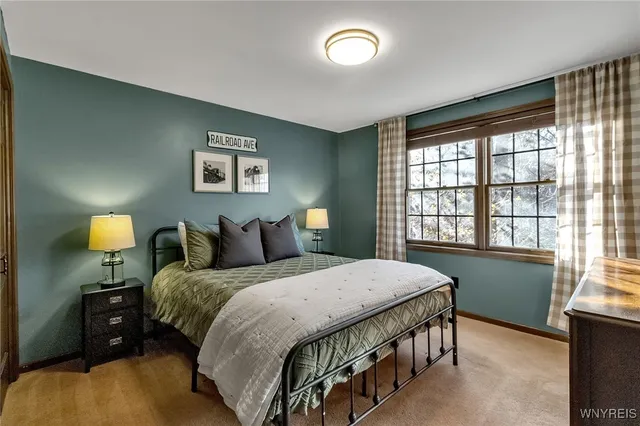 $579,900 | 8240 Clarherst Drive, Clarence, NY 14051