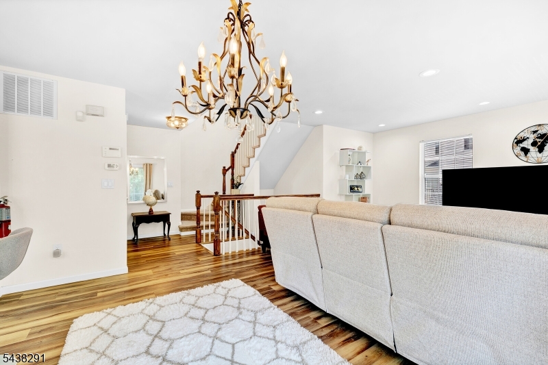 810 Plymouth Road North Brunswick, NJ 08902 - Photo 20 of 46