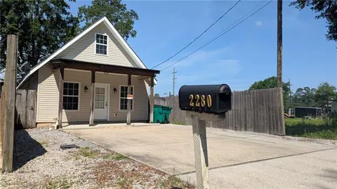 $1,600 | 2280 3rd Street, Mandeville, LA 70471