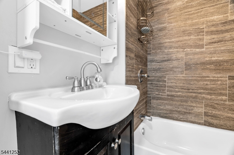 510 Burnham Road Elizabeth, NJ 07202 - Photo 25 of 40