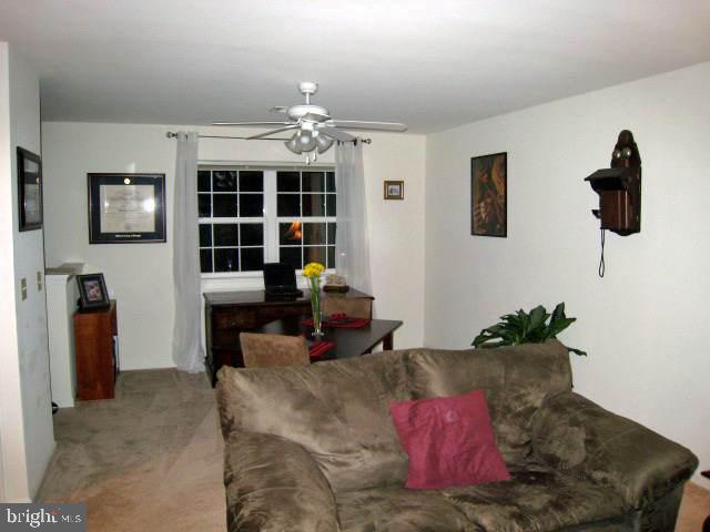 110 Sparrow Road Hummelstown, PA 17036 - Photo 4 of 11 Gallery Image 4