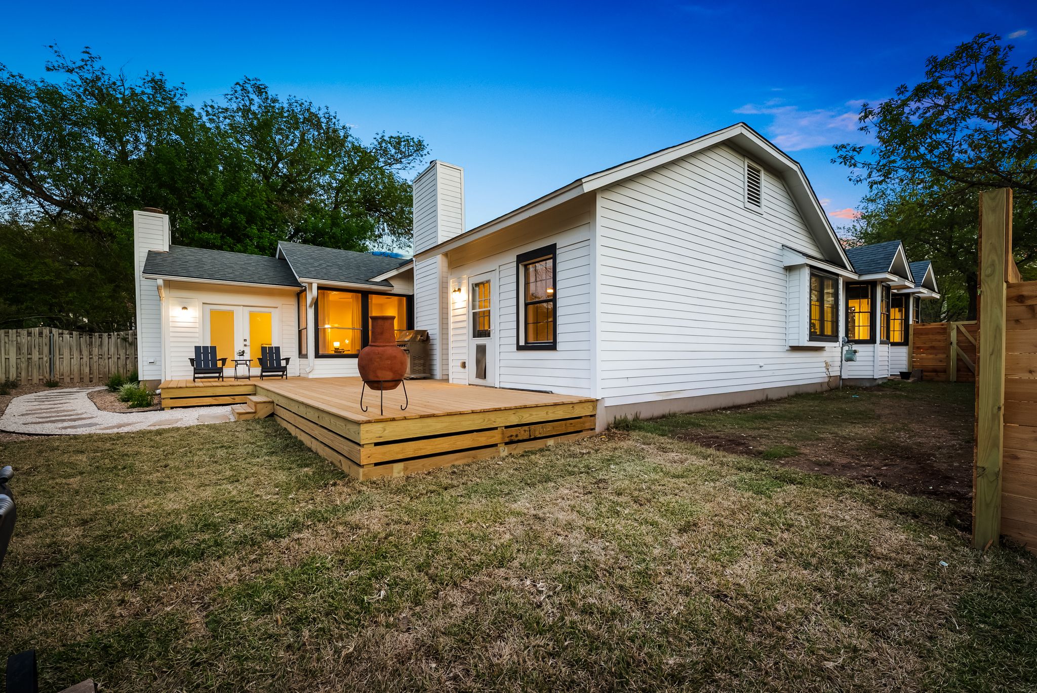 1714 Prairie Hen Cove Austin, TX 78758 - Photo 20 of 35 a front view of a house with garden