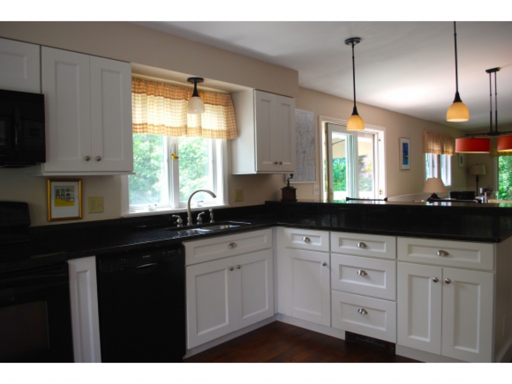 564 Cave Road Weybridge, VT 05753 - Photo 10 of 25