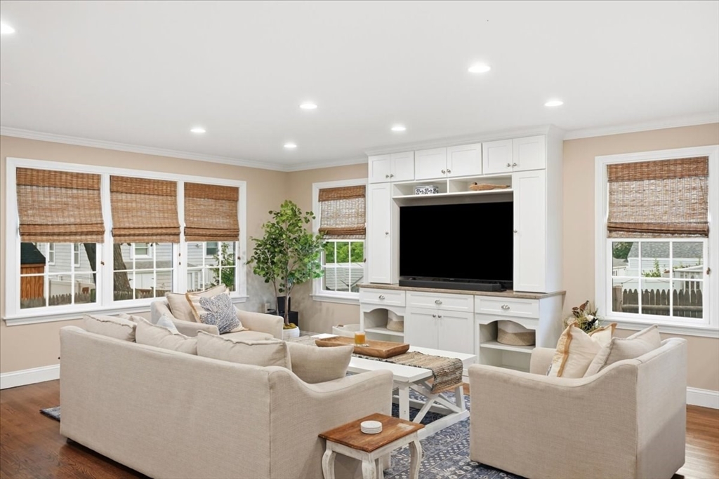 18 Damon Road Scituate, MA 02066 - Photo 8 of 36 Gallery Image 8
