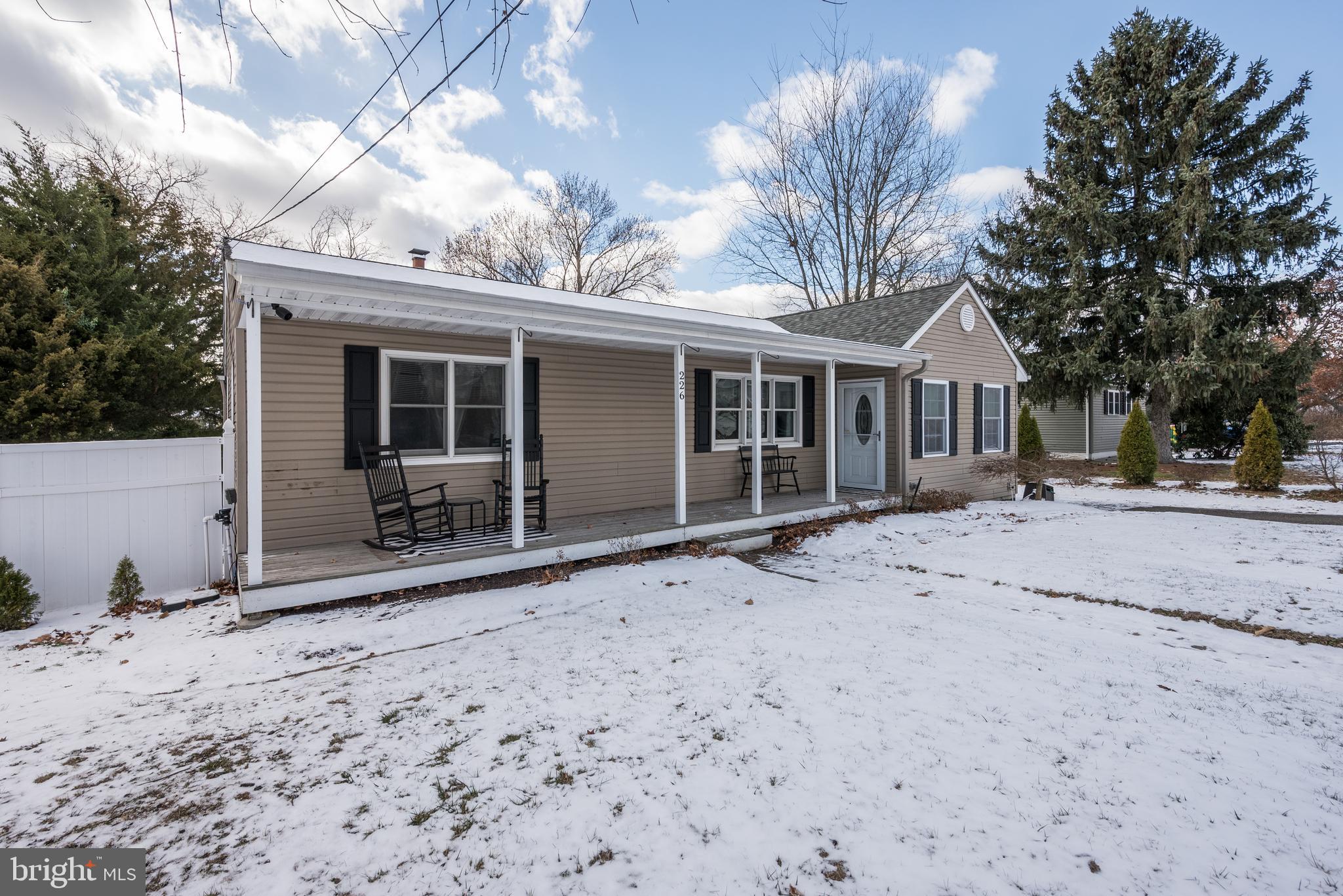 226 Ridge Avenue Blackwood, NJ 08012 - Photo 3 of 37 Gallery Image 3