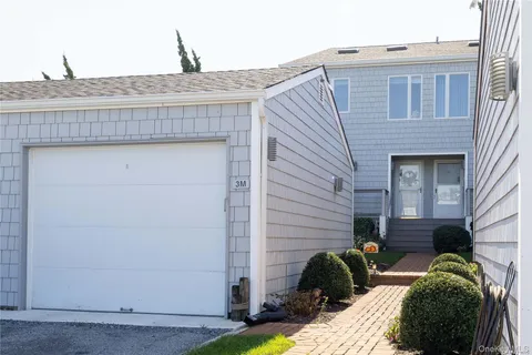 $1,275,000 | 2820 Shipyard Lane, Unit 3M, East Marion, NY 11939
