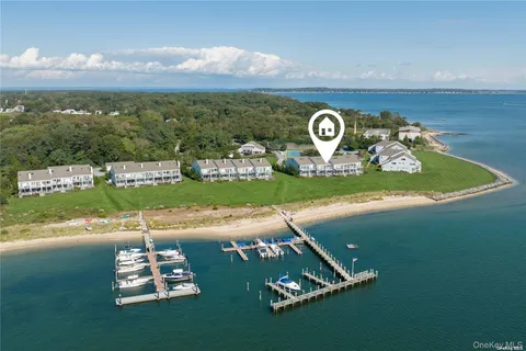 $1,275,000 | 2820 Shipyard Lane, Unit 3M, East Marion, NY 11939