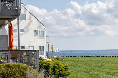 $1,275,000 | 2820 Shipyard Lane, Unit 3M, East Marion, NY 11939