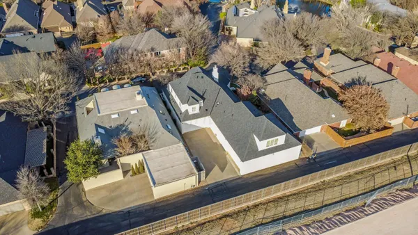 $925,000 | 12 Willow Bridge Drive, Amarillo, TX 79106