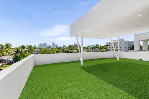 $4,900,000 | 337 Coconut Isle Drive, Fort Lauderdale, FL 33301