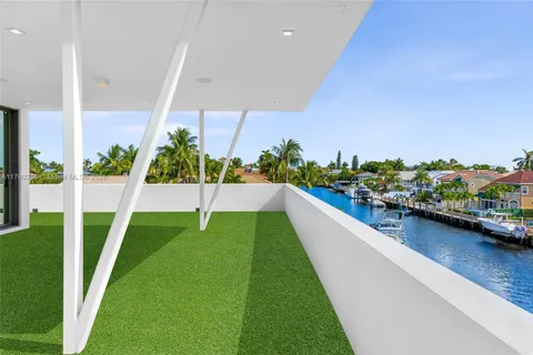 $4,900,000 | 337 Coconut Isle Drive, Fort Lauderdale, FL 33301