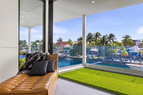 $4,900,000 | 337 Coconut Isle Drive, Fort Lauderdale, FL 33301