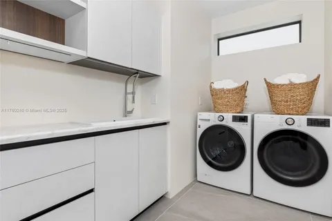 $4,900,000 | 337 Coconut Isle Drive, Fort Lauderdale, FL 33301