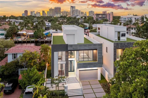$4,900,000 | 337 Coconut Isle Drive, Fort Lauderdale, FL 33301