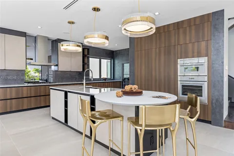 $4,900,000 | 337 Coconut Isle Drive, Fort Lauderdale, FL 33301