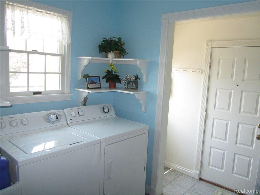 10355 Dolan Road Columbus, MI 48063 - Photo 22 of 23 IMG_2067.JPG