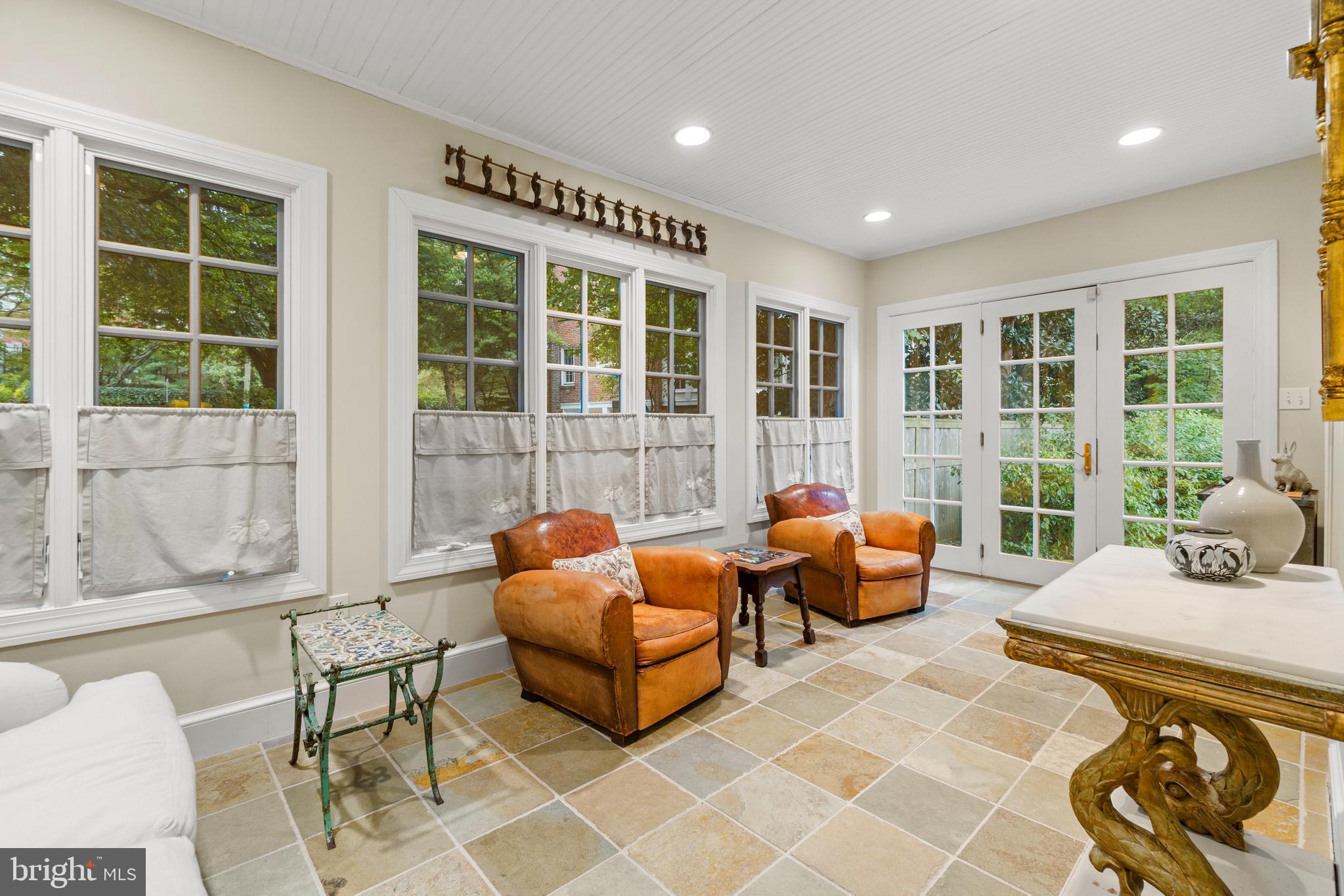 203 Oxford Street Chevy Chase, MD 20815 - Photo 12 of 53