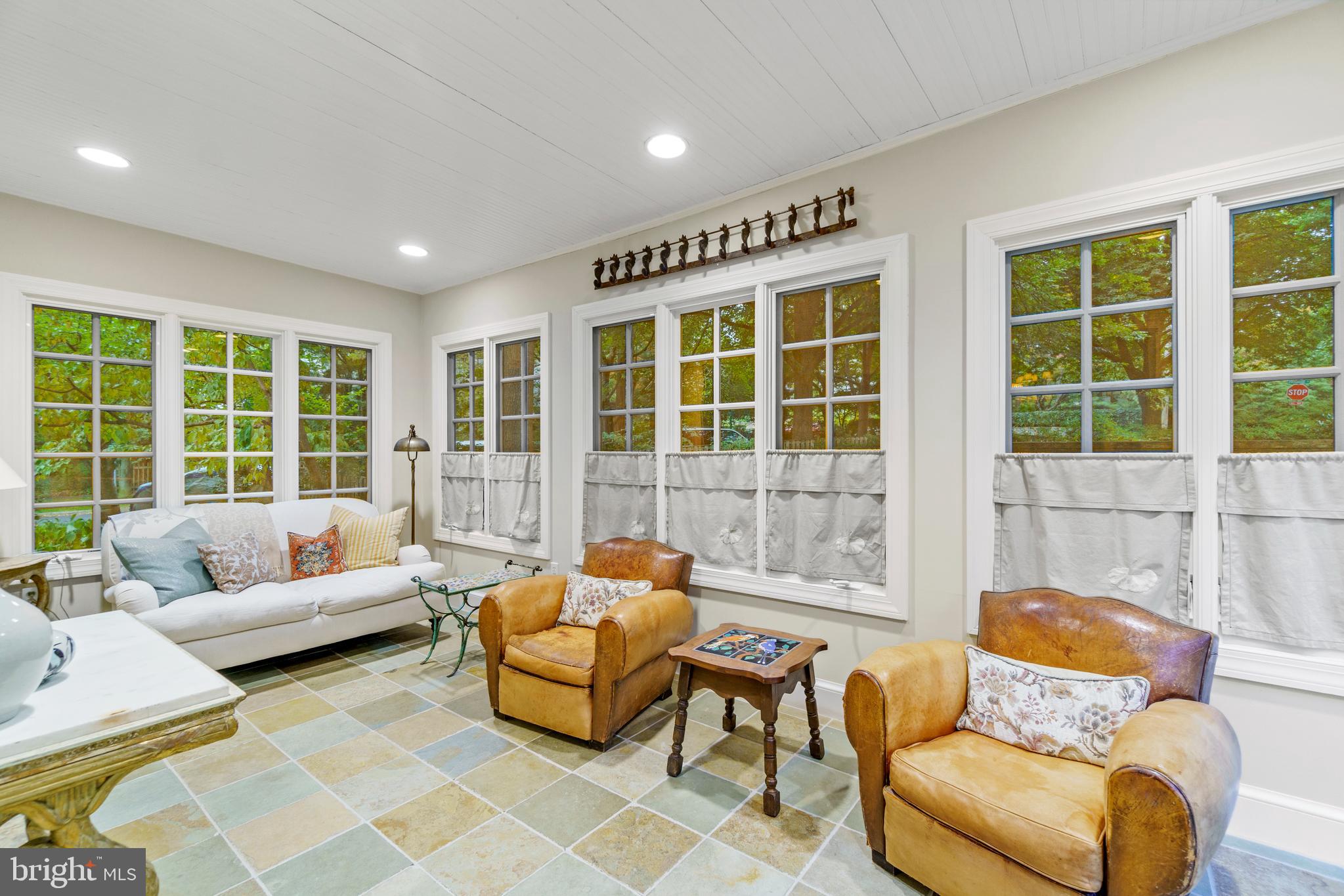 203 Oxford Street Chevy Chase, MD 20815 - Photo 13 of 53