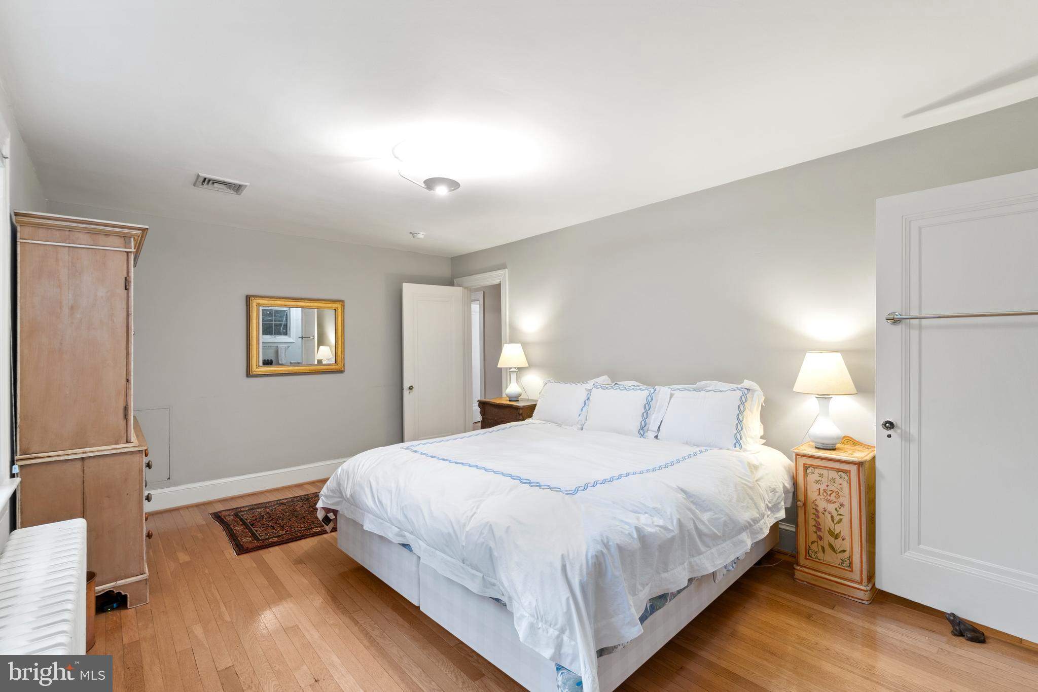 203 Oxford Street Chevy Chase, MD 20815 - Photo 25 of 53