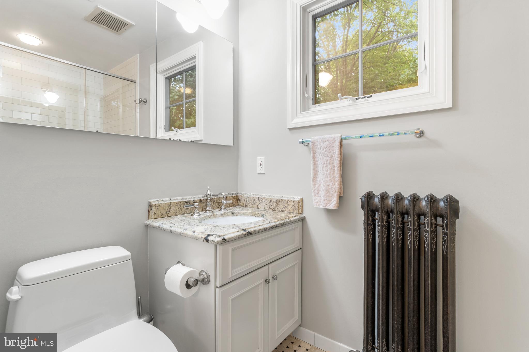 203 Oxford Street Chevy Chase, MD 20815 - Photo 27 of 53