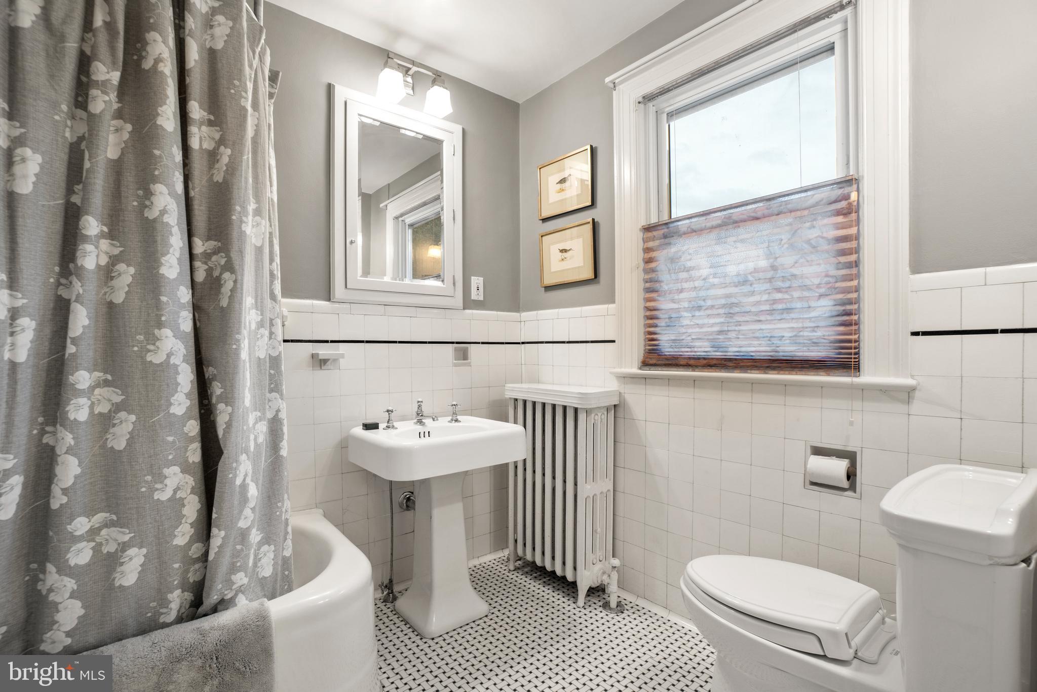 203 Oxford Street Chevy Chase, MD 20815 - Photo 37 of 53