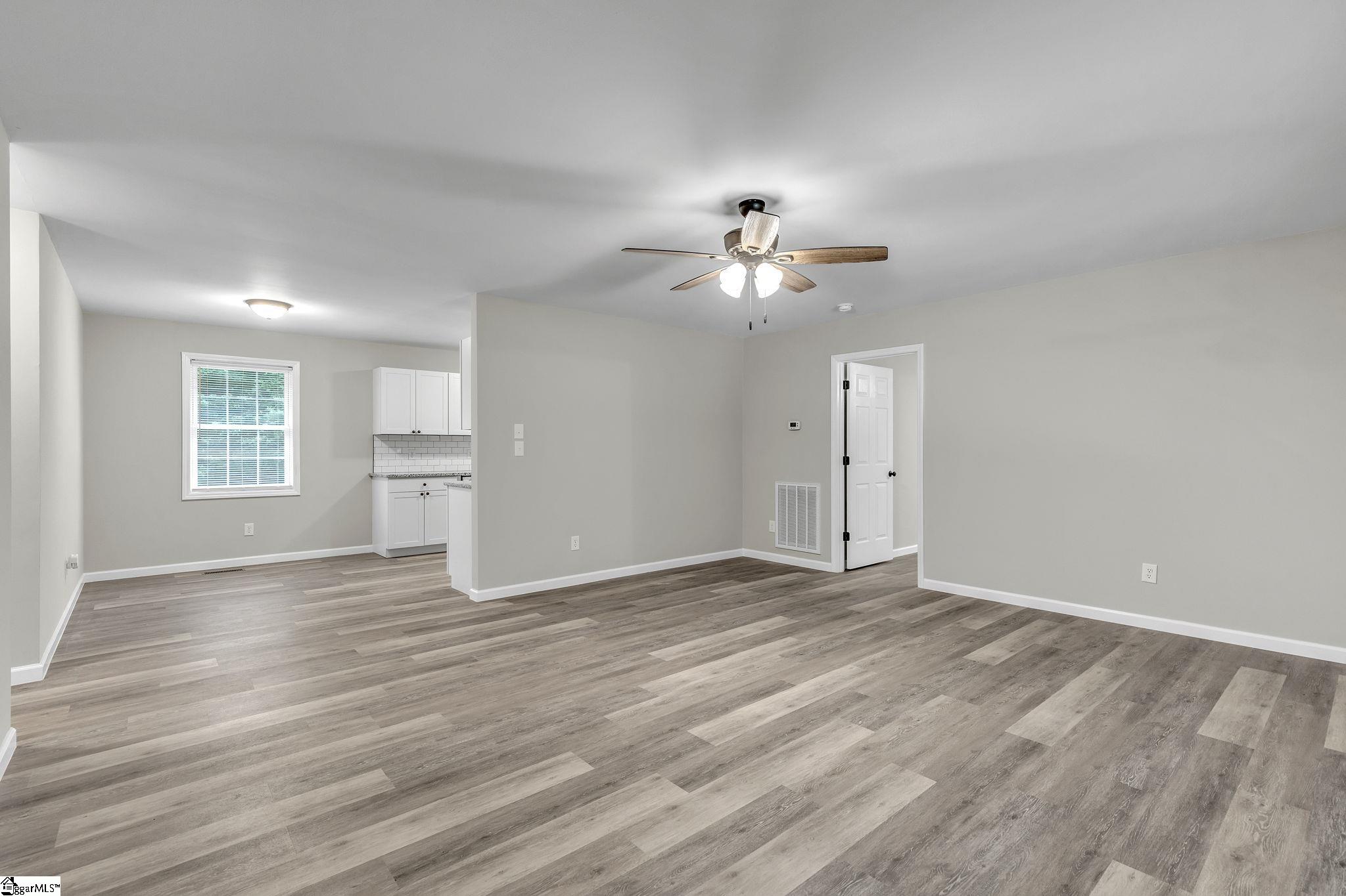 106 Lake Road Landrum, SC 29356 - Photo 7 of 36