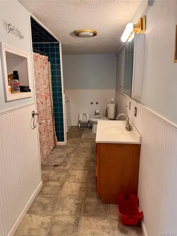 $275,000 | 26 Peenpack Trail, Huguenot, NY 12746