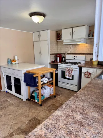 $275,000 | 26 Peenpack Trail, Huguenot, NY 12746