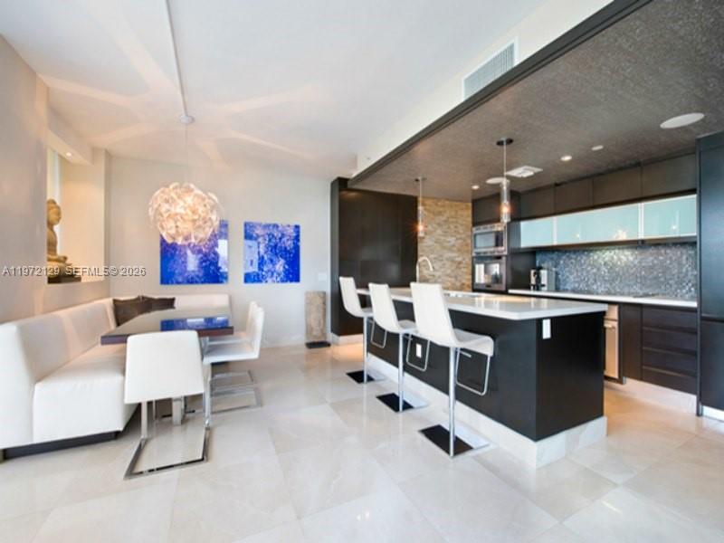 5875 Collins Avenue, Unit 1008 Miami Beach, FL 33140 - Photo 6 of 21