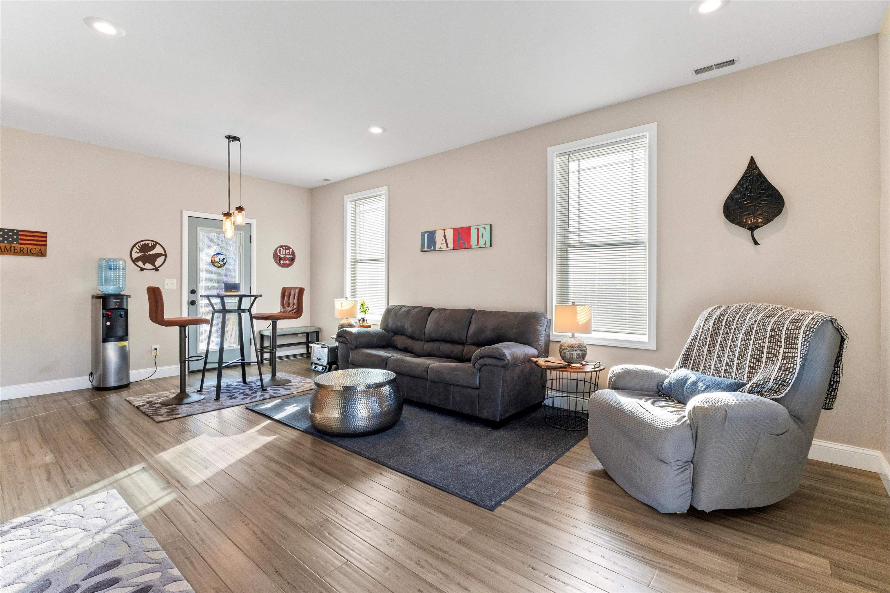 7 Gena Avenue Derry, NH 03038 - Photo 5 of 33