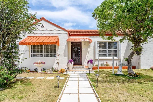 $900,000 | 1879 Southwest 16th Street, Miami, FL 33145