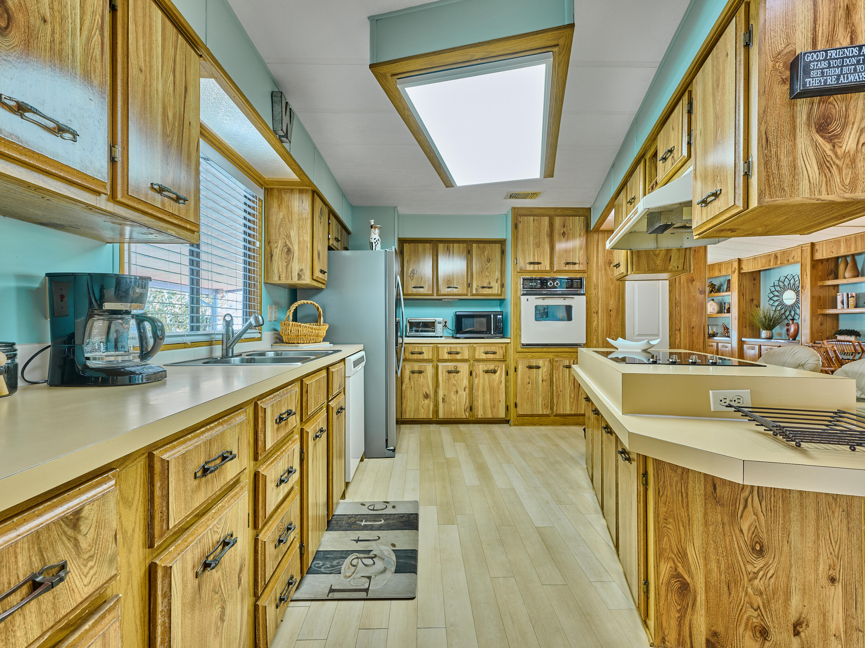 7626 Southeast Independence Avenue Hobe Sound, FL 33455 - Photo 16 of 64 C PYL 0025