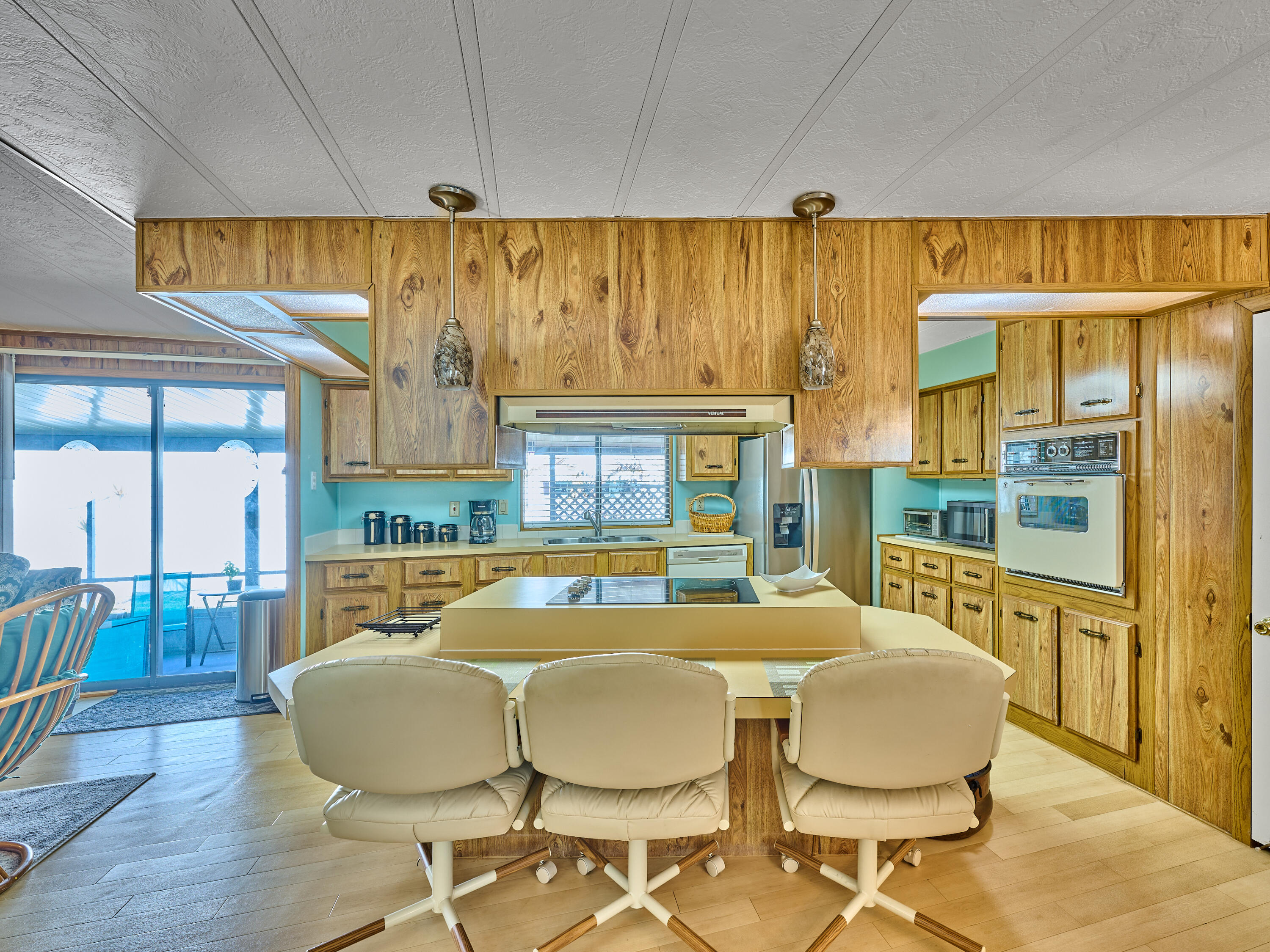 7626 Southeast Independence Avenue Hobe Sound, FL 33455 - Photo 18 of 64 C PYL 0027