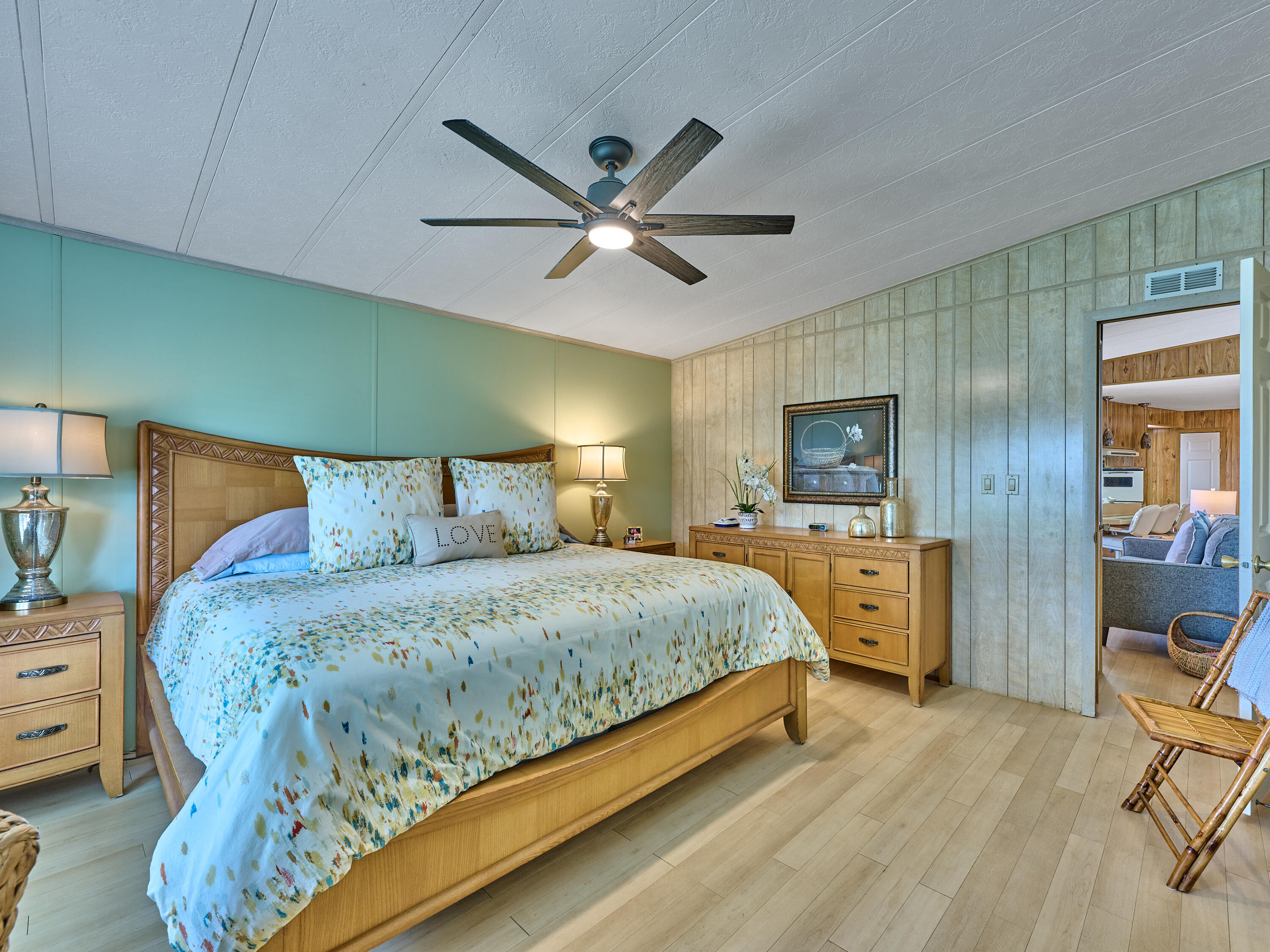 7626 Southeast Independence Avenue Hobe Sound, FL 33455 - Photo 26 of 64 C PYL 0041