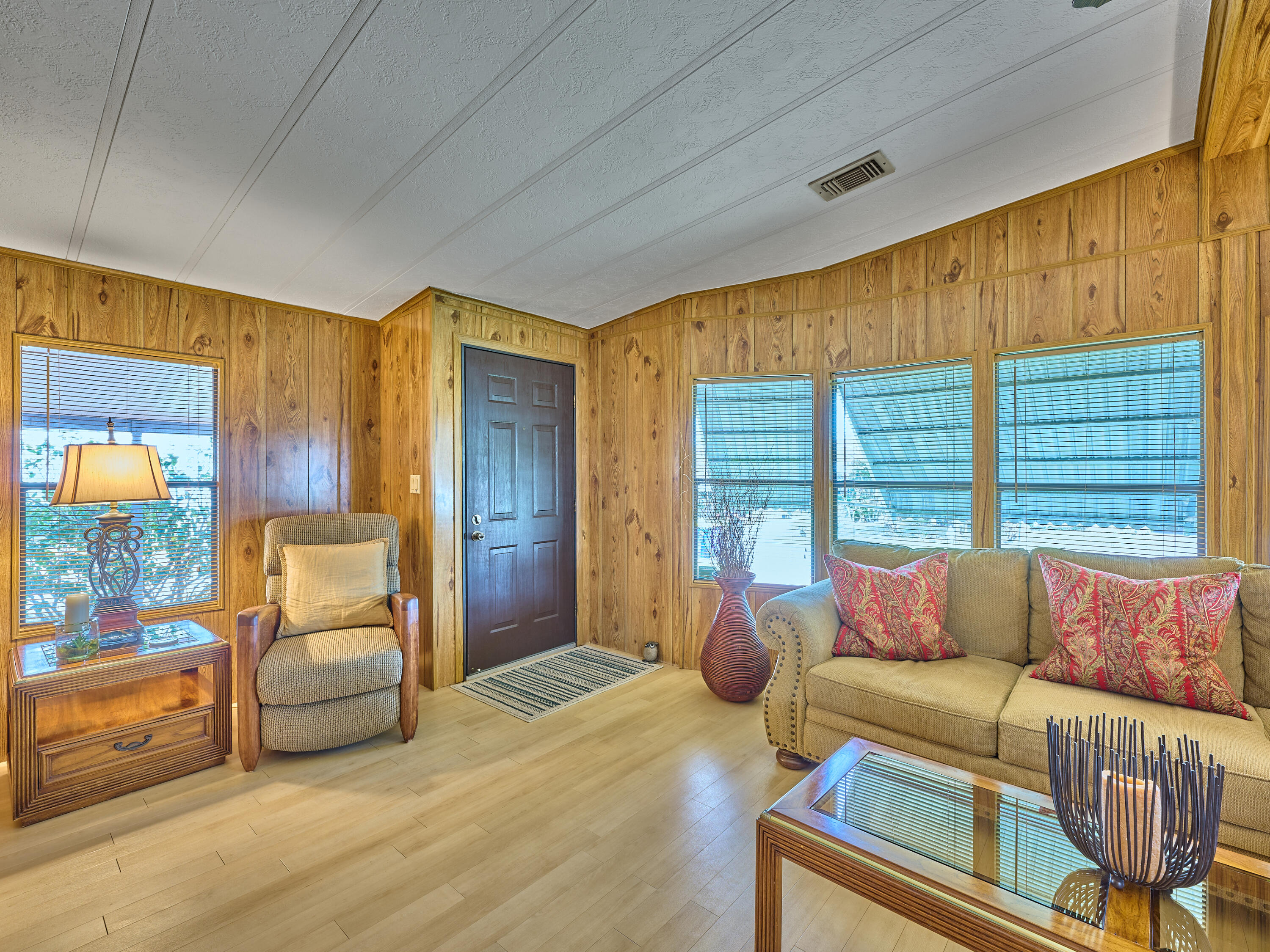 7626 Southeast Independence Avenue Hobe Sound, FL 33455 - Photo 3 of 64 C PYL 0011