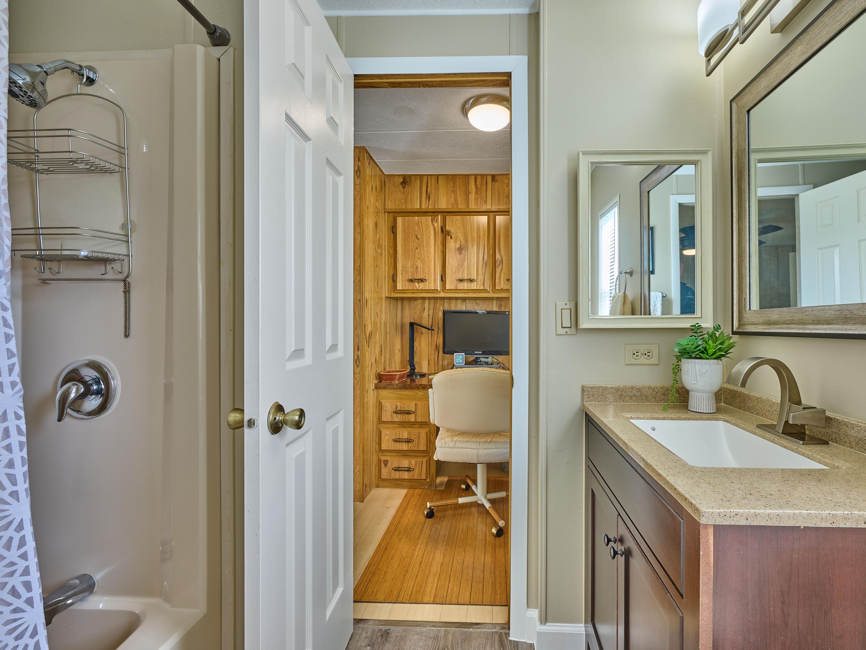 7626 Southeast Independence Avenue Hobe Sound, FL 33455 - Photo 38 of 64 C PYL 0035