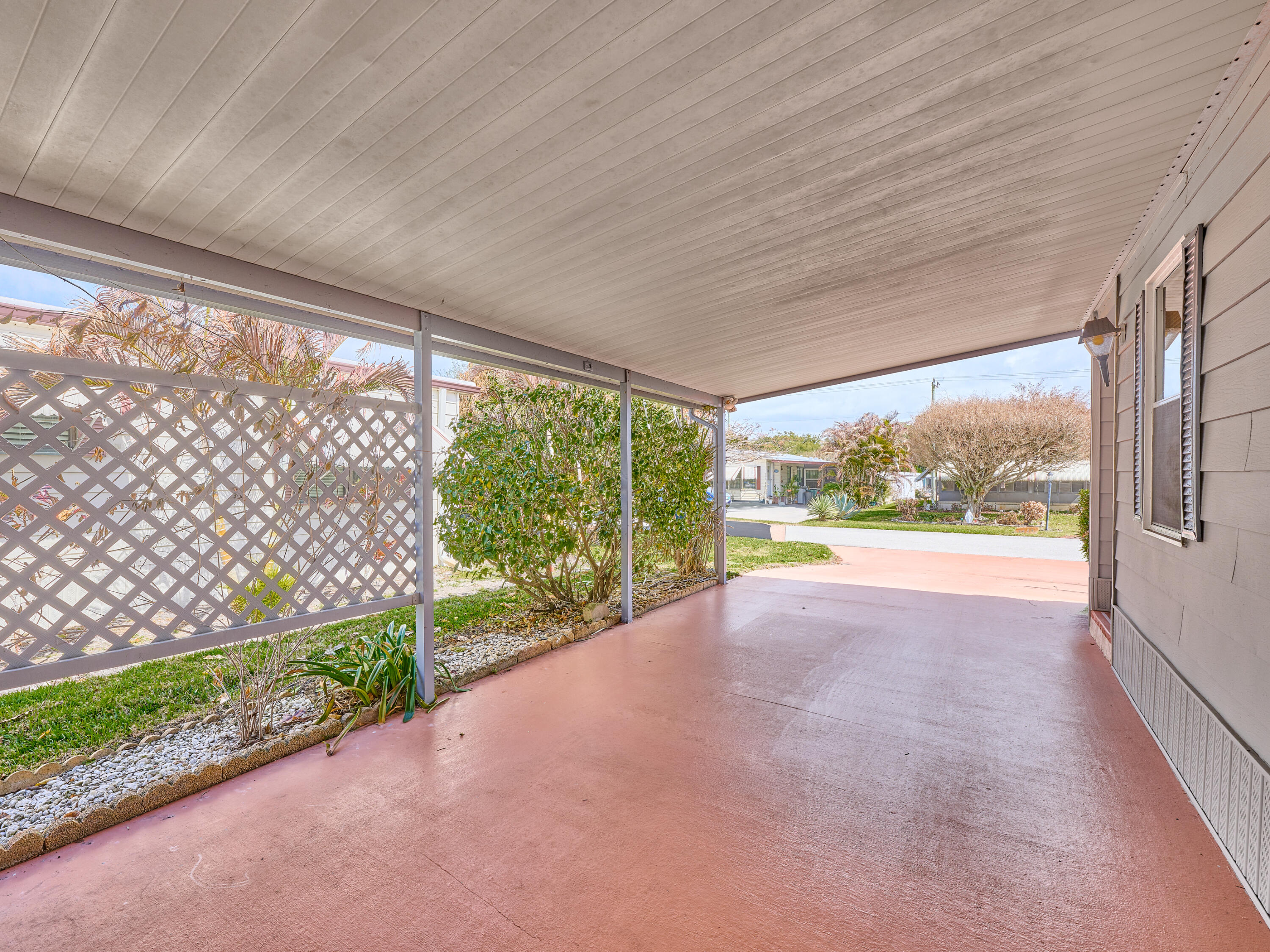 7626 Southeast Independence Avenue Hobe Sound, FL 33455 - Photo 44 of 64 C PYL 0008