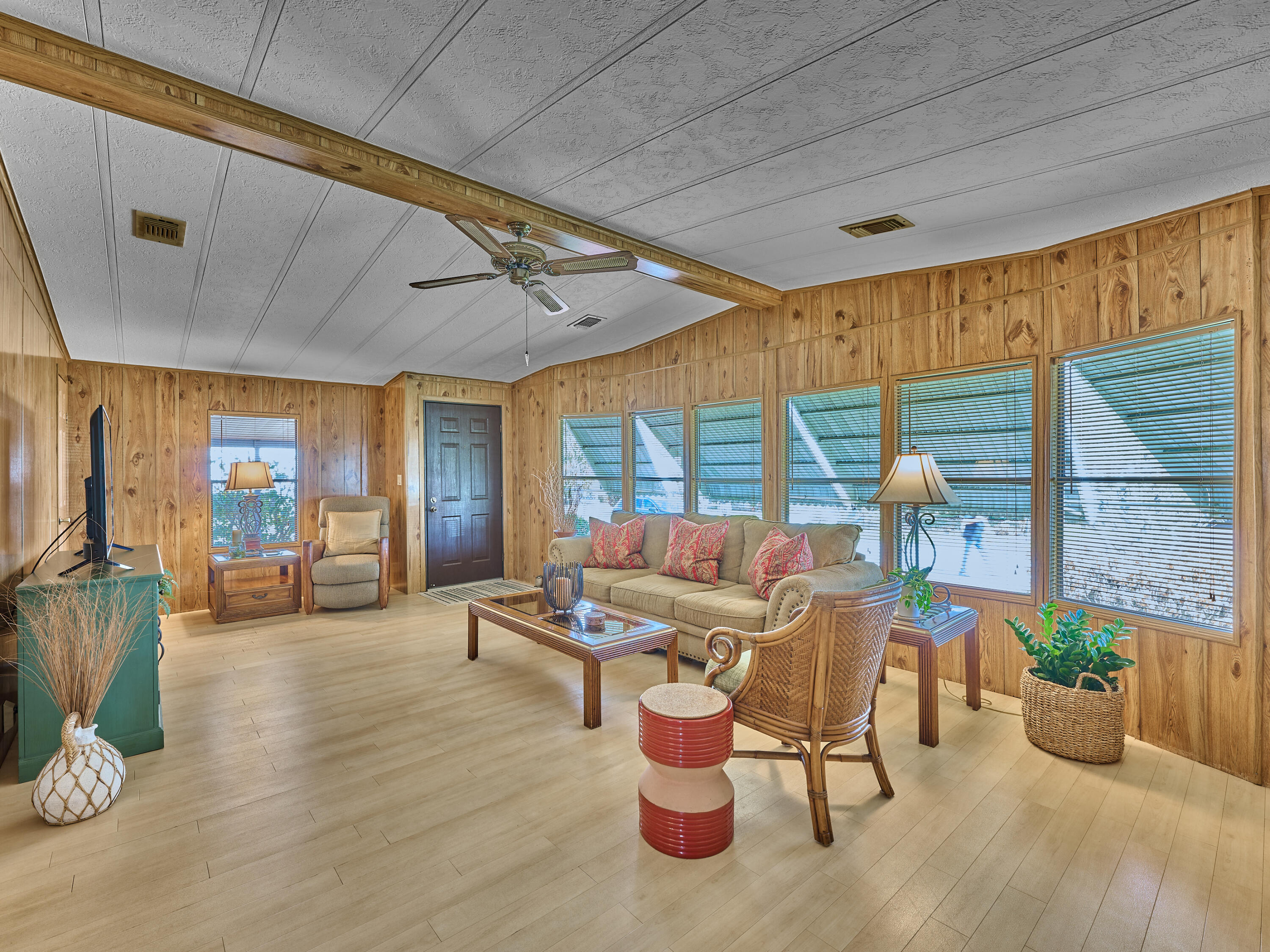 7626 Southeast Independence Avenue Hobe Sound, FL 33455 - Photo 5 of 64 C PYL 0014